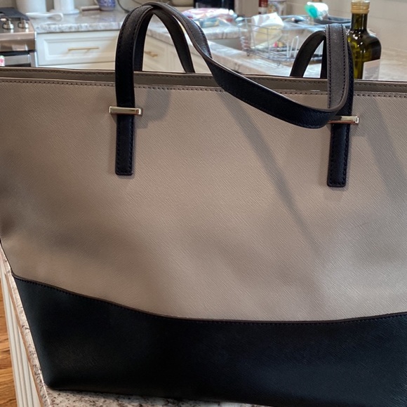 Genuine Kate Spade Handbag - Picture 2 of 9